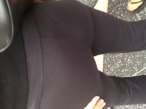Mommy thong in spandex