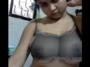 18yo sensual indian demonstrates her enormous boobs in webcam