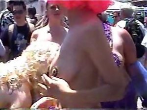 2007 Mermaid Parade 1
