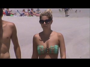 blazing teen beach voyeur jiggly hooters 6
