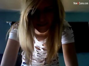 Amateur Seductive teen On Webcam