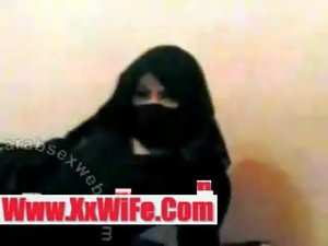 Arabian Covered In Arabian hijab XxWiFe.Com