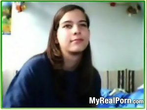 Hispanic teenager exposes her wild body on webcam