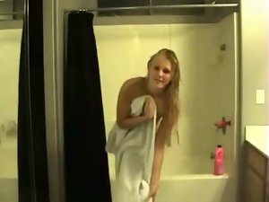 naked sizzling teen after shower - webcam recording