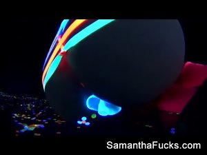 Samantha Saint gets off