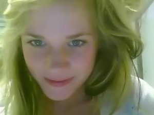 Webcam Sassy teen light-haired