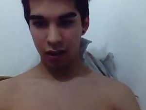 21 yo alluring dude jerks off and cum on cam