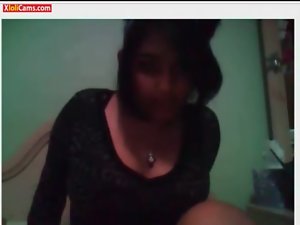 Buxom Omegle Sassy teen Displays Enormous boobs