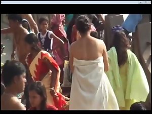 Bold aunty dress change in front of others 02