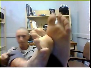 Straight fellows feet on webcam #148