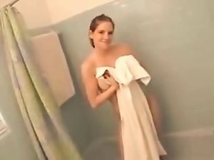 Amateur Cutie in Shower