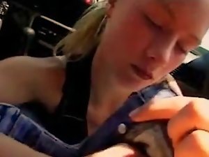 Barely legal teen Bj in Car and Facial