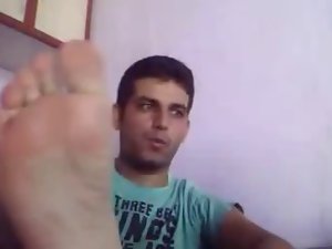 Straight fellows feet on webcam #182
