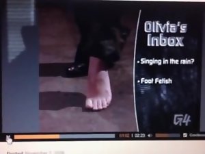 Oliva Munn's Feet