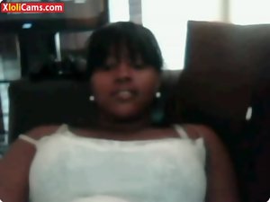 Big titted Ebony Girlie On Chatroulette