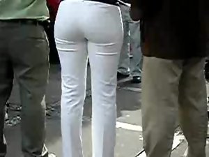 sabroza en jeans mezclilla blanco