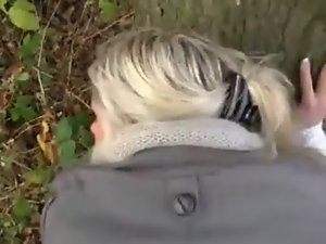 Quick dick sucking and fuck in nature