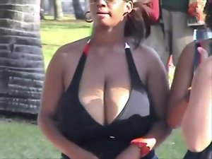 Candid Black Obese Massive Hanging Cleavage